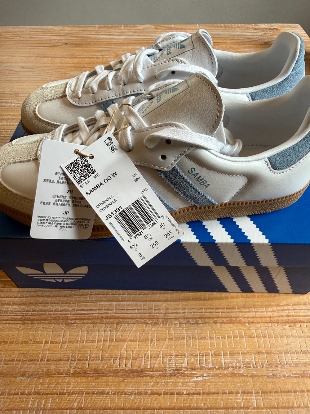 Adidas Original Samba White Leather Sneakers with Blue/Gray Stripes and Gum Sole - Picture 3 of 8
